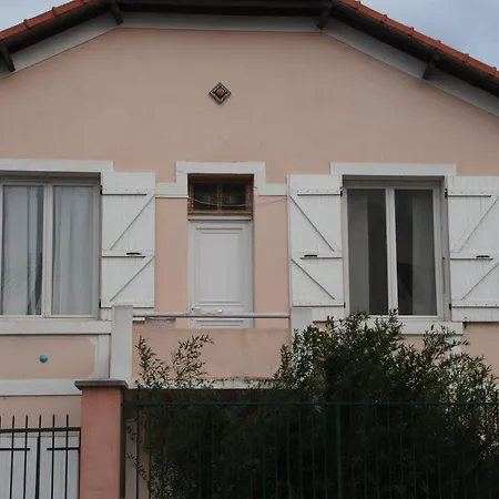 Kwatera prywatna Narnia Dans Maison, Salle De Bain Et Sejour A Partager